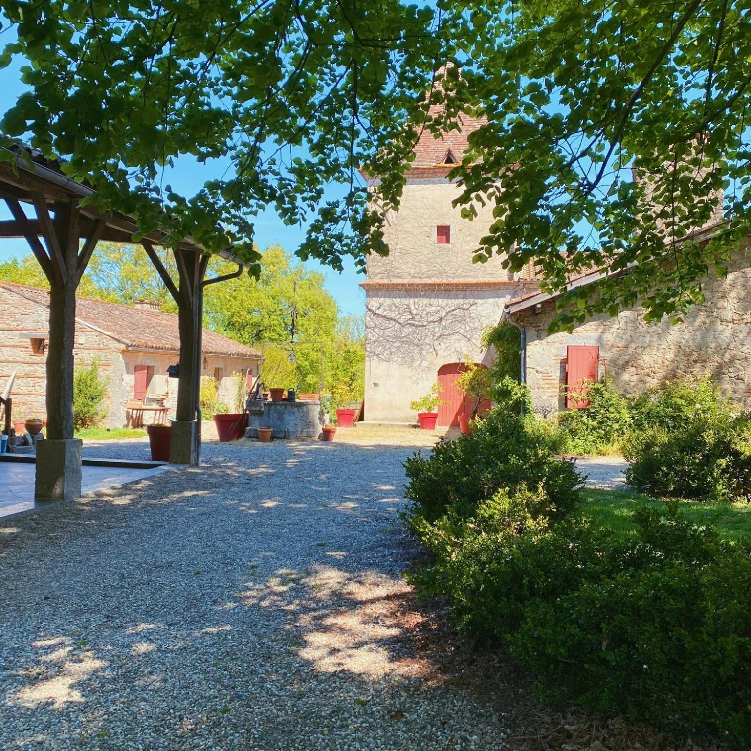 Domaine De Bertranet - Chambres D'Hotes Tonneins Esterno foto